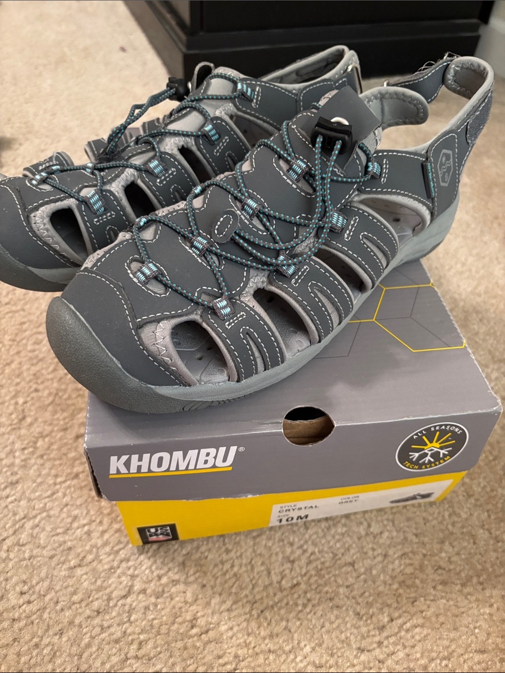 Khombu Women’s Gray and Teal Active Sandals